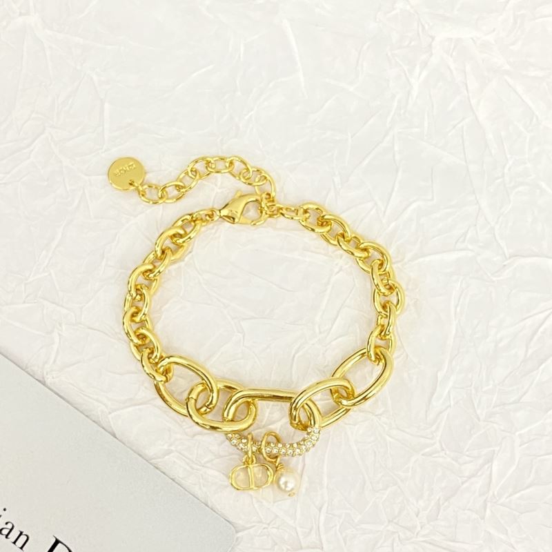 chr1st1an D10r bracelets